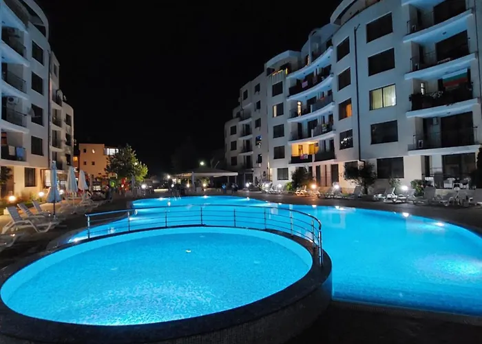 Апартамент Avalon Lux Слънчев бряг